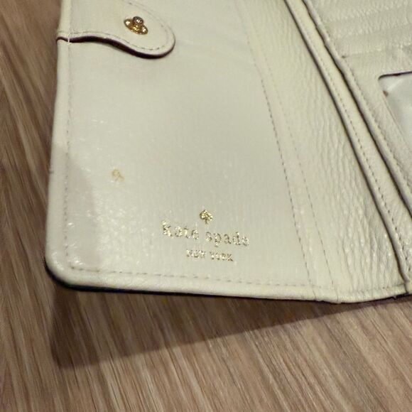 Kate Spade Classic Black Leather Wallet - Picture 4 of 5